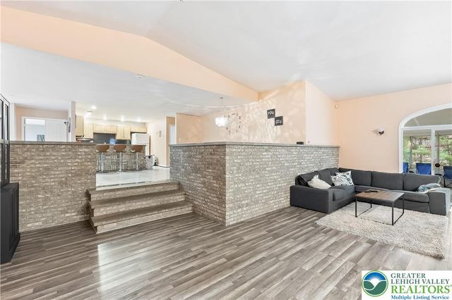 6236 Forest Lane, Price Twp, PA 18302