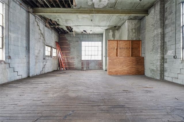 205 W 8th Ave, West Homestead, PA 15120