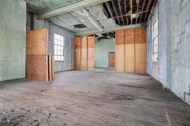 205 W 8th Ave, West Homestead, PA 15120