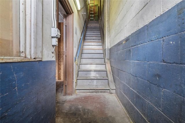 205 W 8th Ave, West Homestead, PA 15120