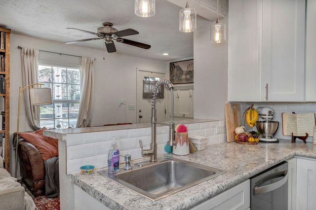 611 S Nettleton Avenue, Springfield, MO 65806