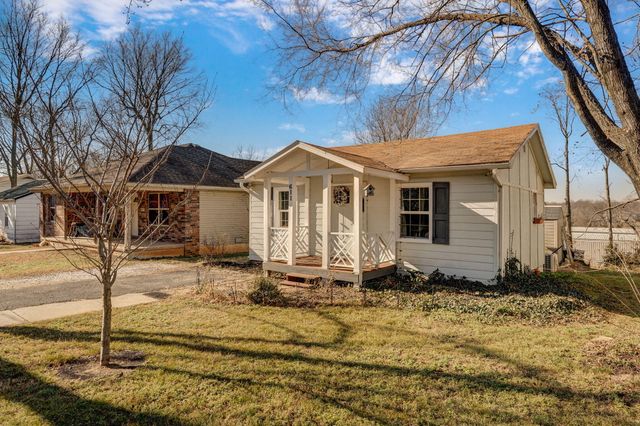 611 S Nettleton Avenue, Springfield, MO 65806