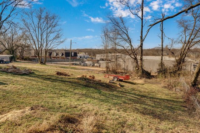 611 S Nettleton Avenue, Springfield, MO 65806