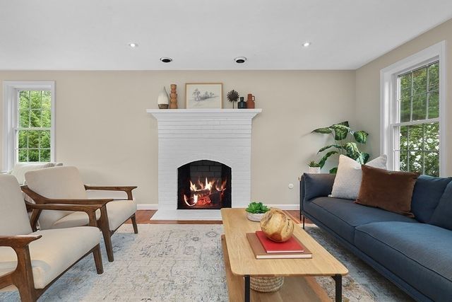 94 Hudson Rd, Stow, MA 01775