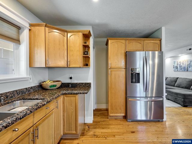 150 S Sheridan St, Mt Angel, OR 97362