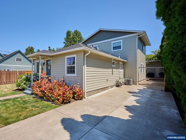 150 S Sheridan St, Mt Angel, OR 97362