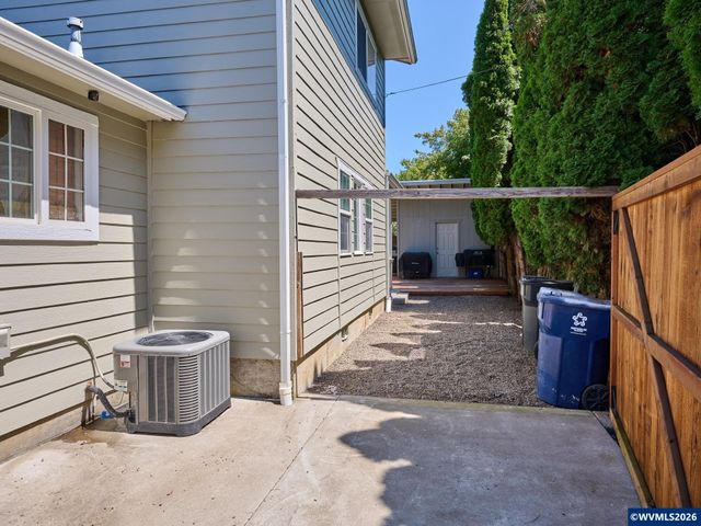 150 S Sheridan St, Mt Angel, OR 97362