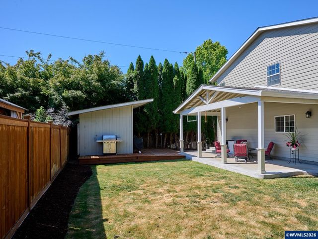 150 S Sheridan St, Mt Angel, OR 97362