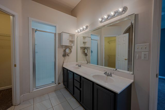 1533 SISKIN DR, Cordova, TN 38016