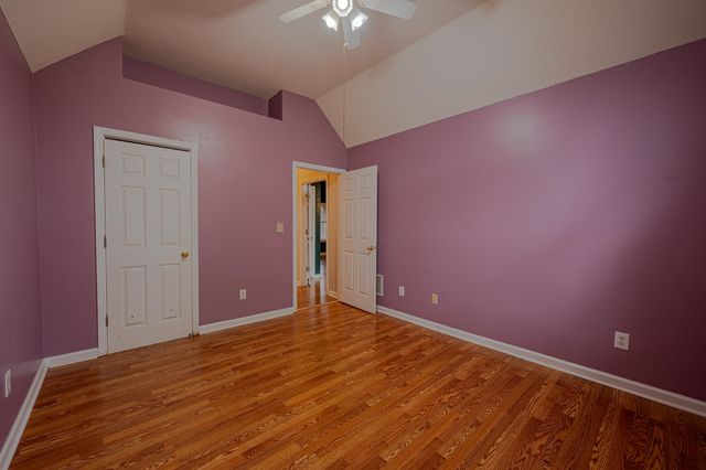 1533 SISKIN DR, Cordova, TN 38016