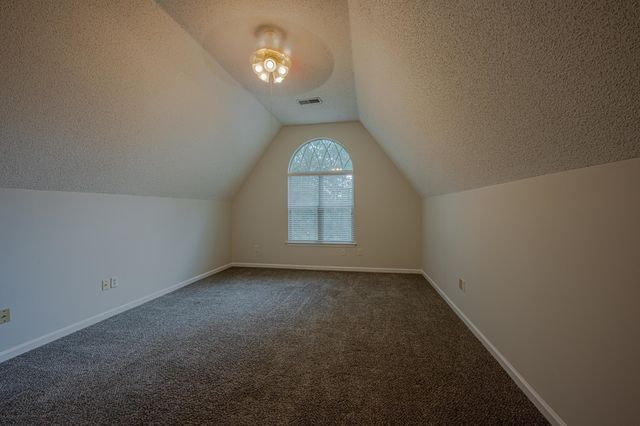 1533 SISKIN DR, Cordova, TN 38016