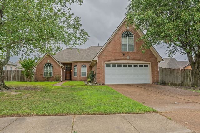 1533 SISKIN DR, Cordova, TN 38016