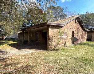 209 Robitaille Road, New Iberia, LA 70560