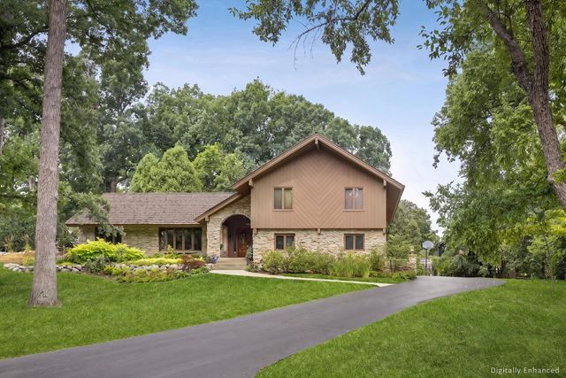 8648 Wedgewood Drive, Burr Ridge, IL 60527