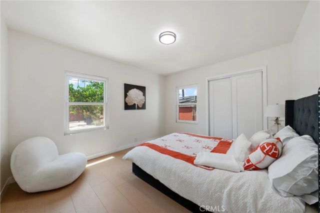 1132 W 55th Street, Los Angeles, CA 90037