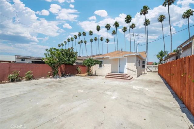 1132 W 55th Street, Los Angeles, CA 90037