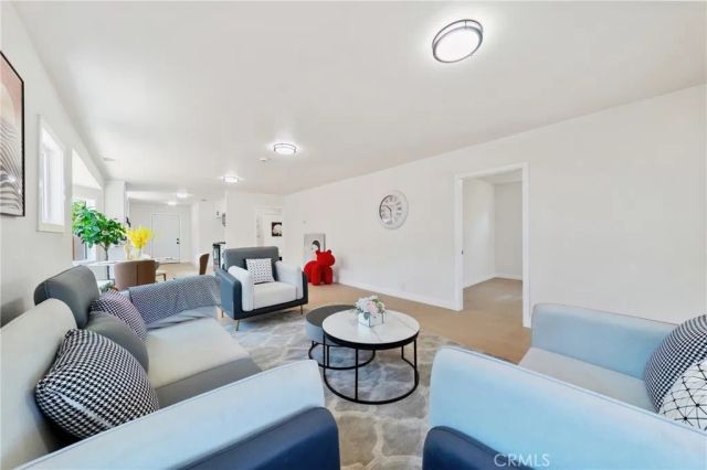 1132 W 55th Street, Los Angeles, CA 90037