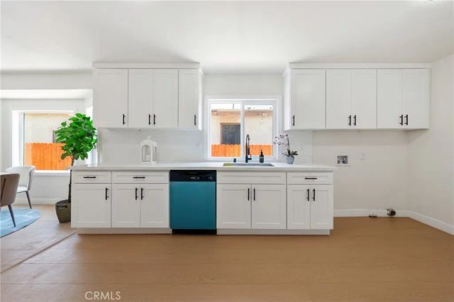 1132 W 55th Street, Los Angeles, CA 90037