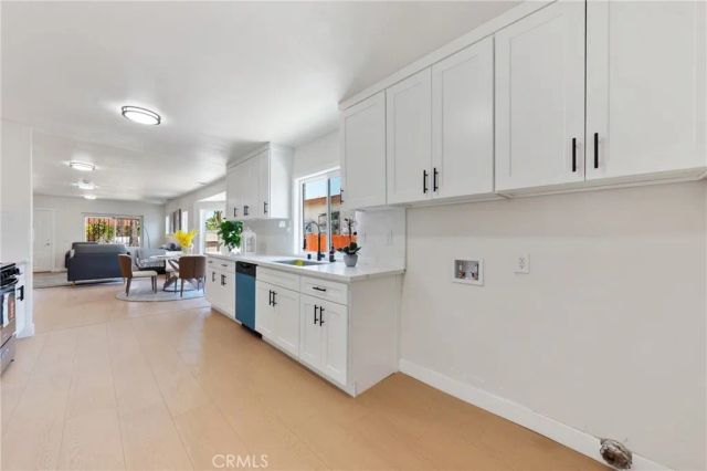 1132 W 55th Street, Los Angeles, CA 90037