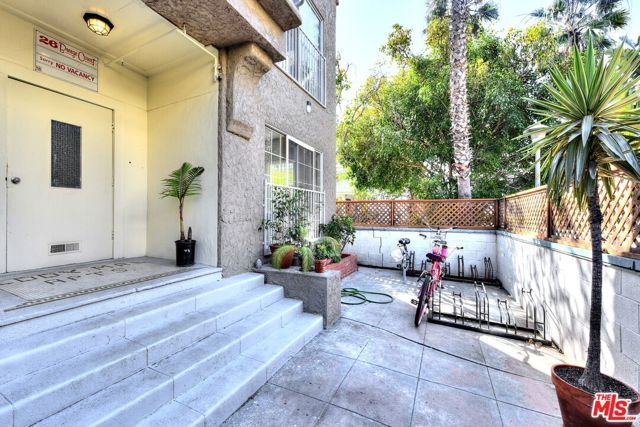 26 Breeze Avenue 7, Venice (los Angeles), CA 90291