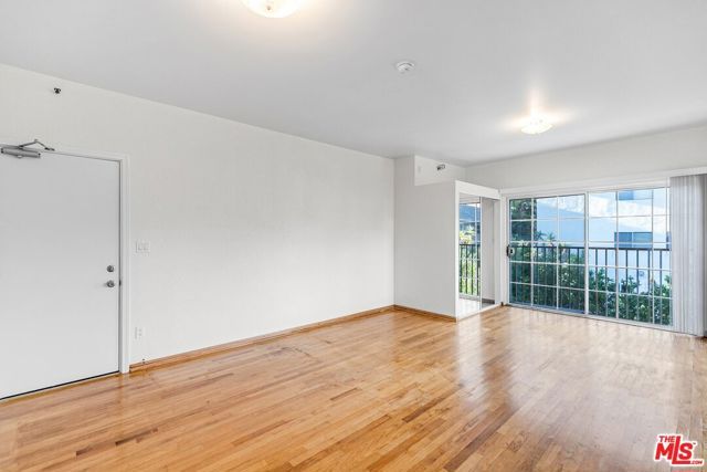 26 Breeze Avenue 7, Venice (los Angeles), CA 90291