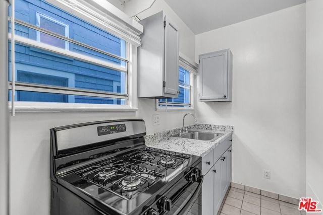 26 Breeze Avenue 7, Venice (los Angeles), CA 90291