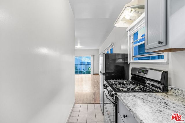 26 Breeze Avenue 7, Venice (los Angeles), CA 90291