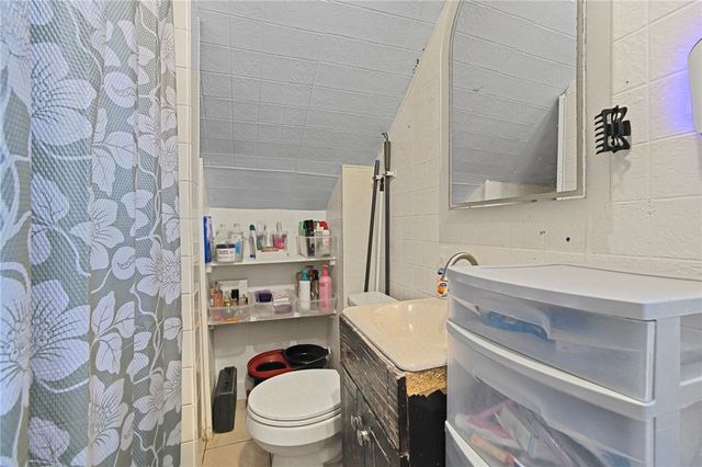 11 Eva Street, Providence, RI 02909