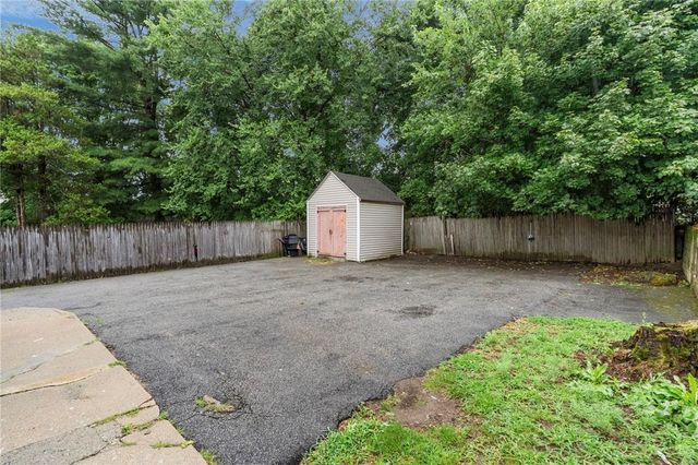 11 Eva Street, Providence, RI 02909