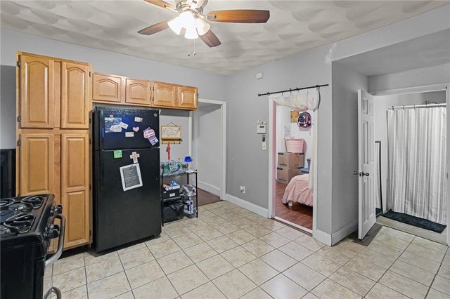 11 Eva Street, Providence, RI 02909