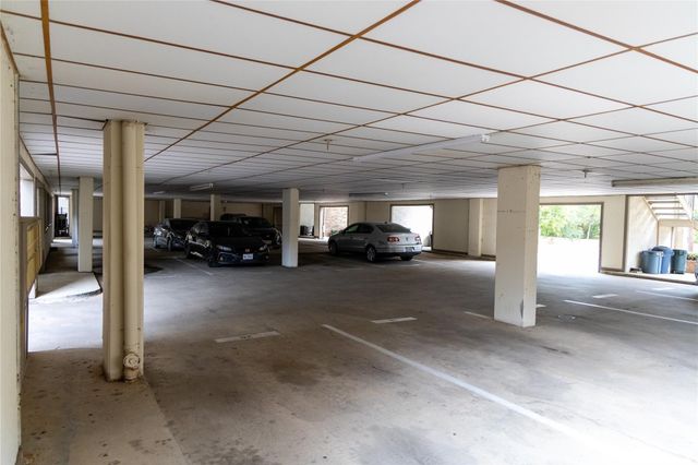 501 Arbor Creek Drive 207, Euless, TX 76039