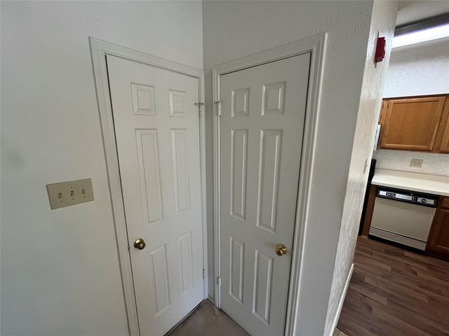 501 Arbor Creek Drive 207, Euless, TX 76039