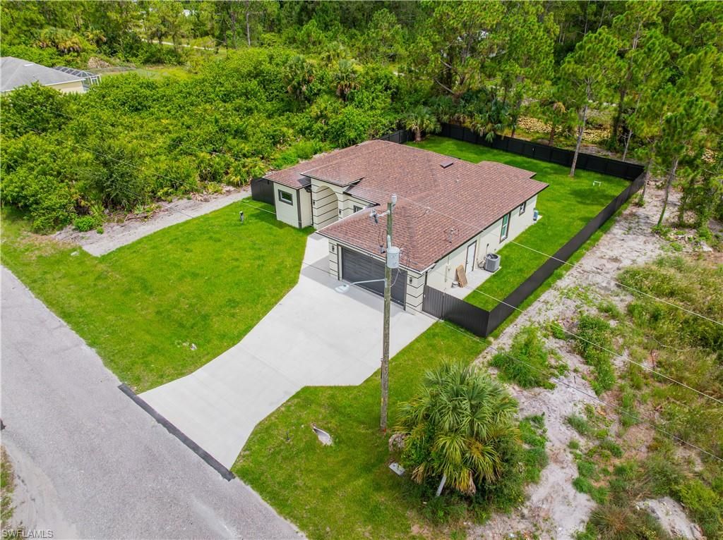 942 Kanuga ST E, LEHIGH ACRES, FL 33974 — photo 3