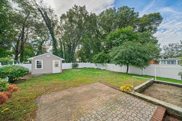 10 Ellswood Street, Boston, MA 02132