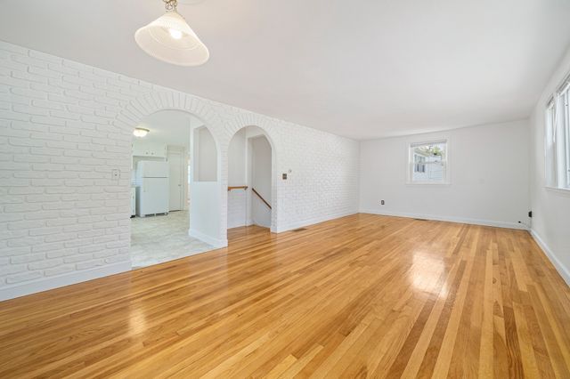 10 Ellswood Street, Boston, MA 02132