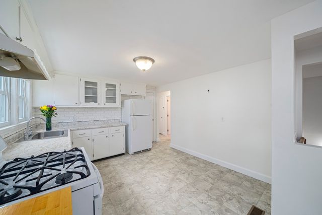 10 Ellswood Street, Boston, MA 02132