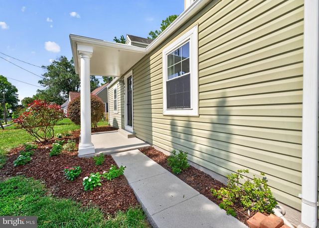 6010 BANGOR DR, Alexandria, VA 22303
