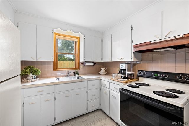 128 Wheaton Drive, Cheektowaga, NY 14225