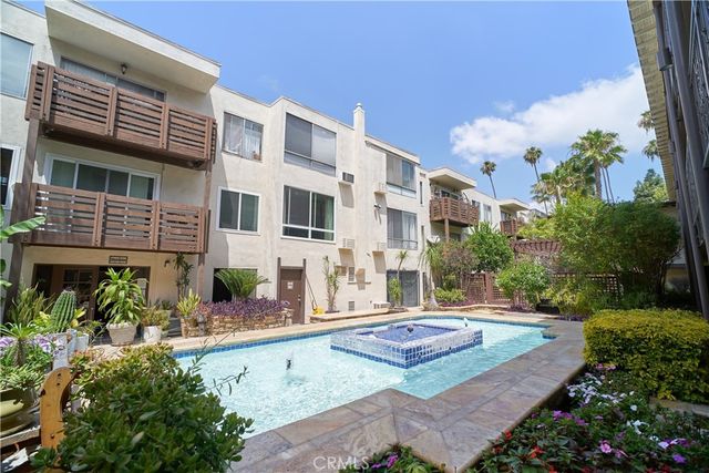 525 S Ardmore 338, Los Angeles, CA 90020