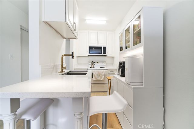 525 S Ardmore 338, Los Angeles, CA 90020