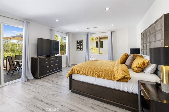 17181 Kingsbury, Granada Hills, CA 91344