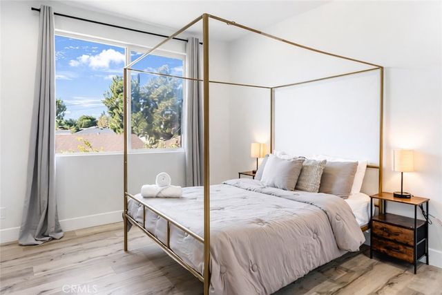 17181 Kingsbury, Granada Hills, CA 91344