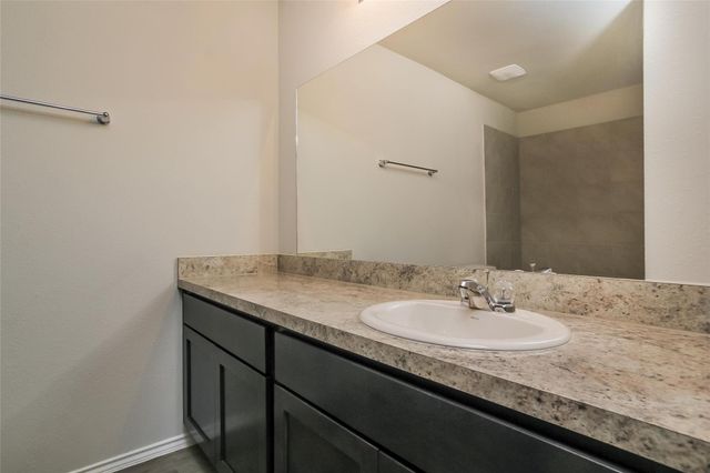 9226 Yellow Rose Drive, Texas City, TX 77591