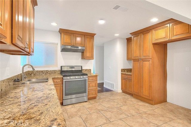 7598 Dartmouth Avenue, Rancho Cucamonga, CA 91730