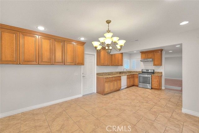 7598 Dartmouth Avenue, Rancho Cucamonga, CA 91730