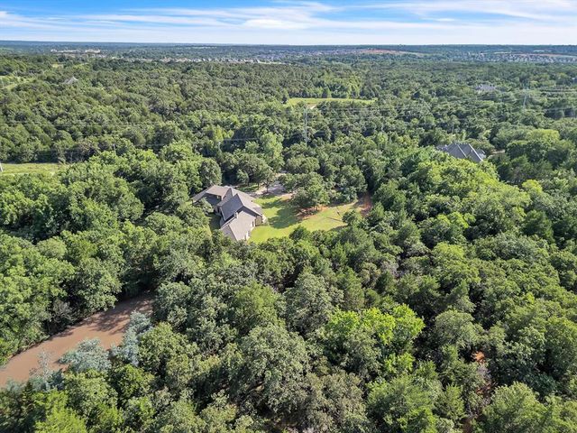 6941 E Coffee Creek Road, Edmond, OK 73034