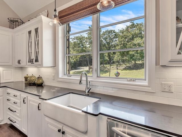 6941 E Coffee Creek Road, Edmond, OK 73034