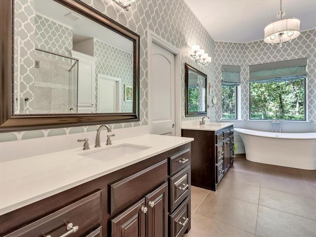 6941 E Coffee Creek Road, Edmond, OK 73034