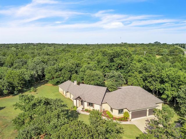 6941 E Coffee Creek Road, Edmond, OK 73034