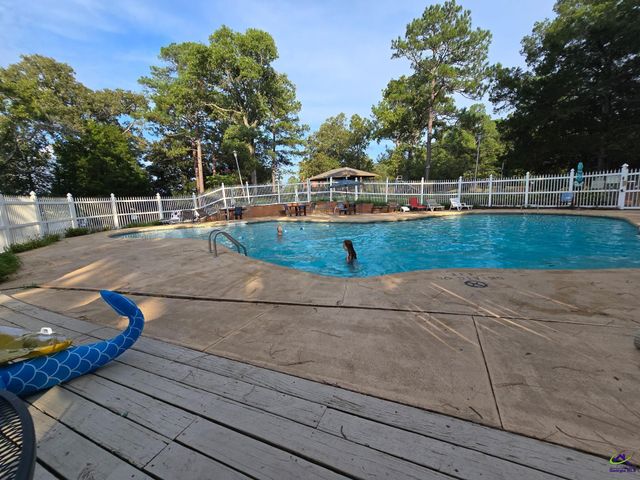 105 Fox Glen Drive, Warner Robins, GA 31088